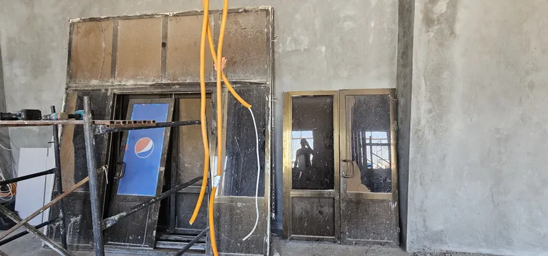 Akfa eshik romlar sotiladi b/u oynalari Bilan holati yaxshi 4 ta Dona 1 Akfa eshik romlar sotiladi b/u oynalari Bilan holati yaxshi 4 ta Dona 1