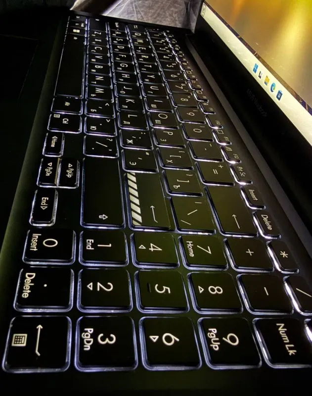 Ноутбук Asus vivobook — фото 1 Ноутбук Asus vivobook — фото 1
