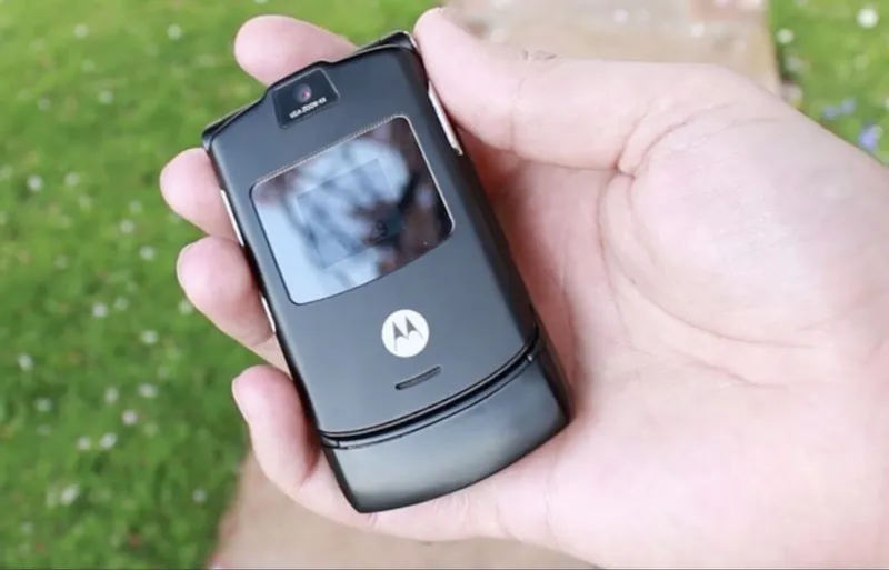 Motorola reyzer v3 - BirBir
