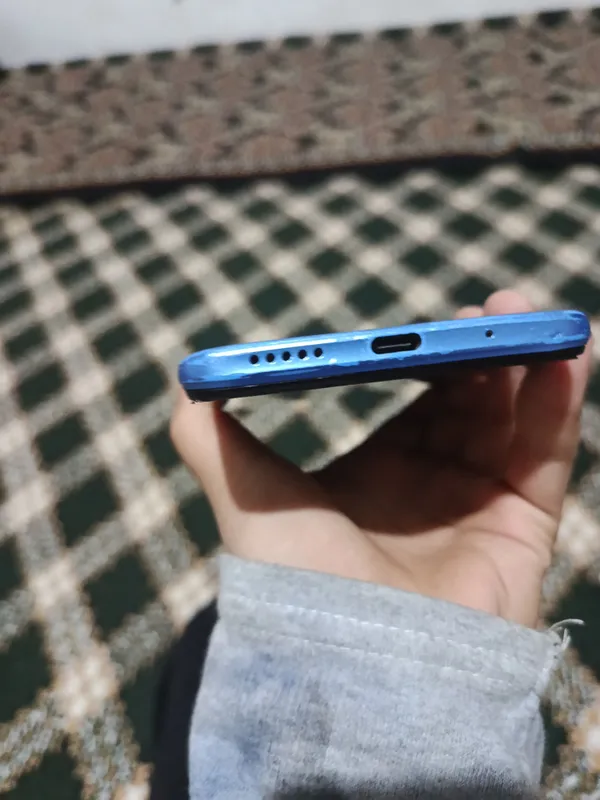Продаётся Redmi 10C, цена 400 000 сум, хорошее состояние 2