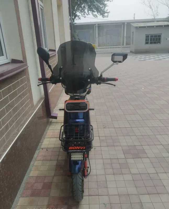 Bonvi 6 talik skuter 1