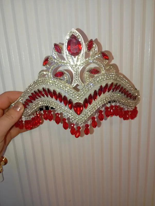 diadema kelinlar uchun