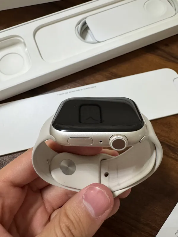 Apple watch series 7/45 starlight 3