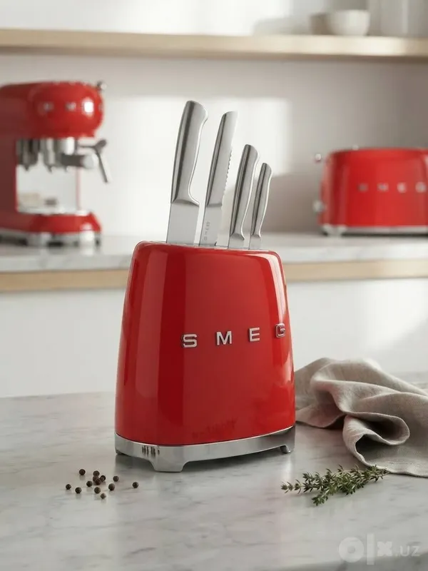 Набор кухонных ножей Smeg 5 Набор кухонных ножей Smeg 5