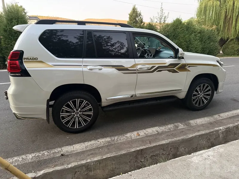 Toyota Land Cruiser Prado 2 Toyota Land Cruiser Prado 2