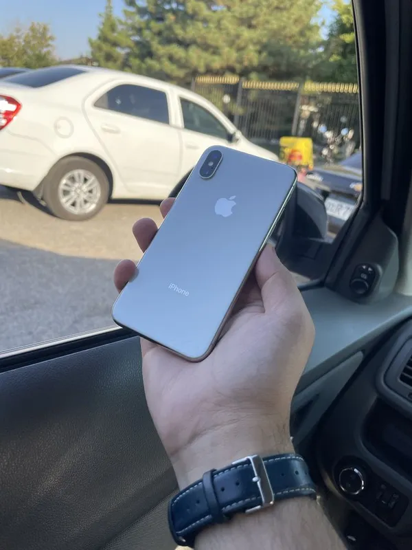 Iphone X 64Gb sotuvda 1