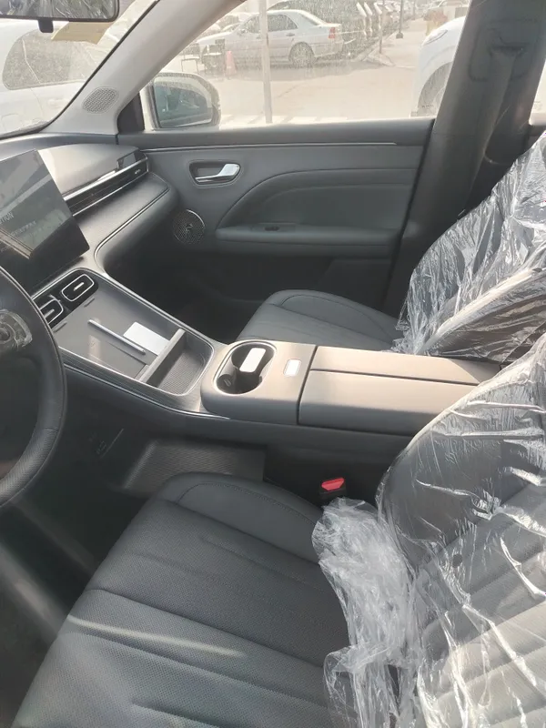 Gac aion i60 Hybrid va elektro variantlari bor, Rustilida — фото 7