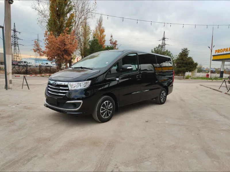 JAC M3 qulay va ishonchli minivenlarni bonuslar bilan xarid qiling 2 JAC M3 qulay va ishonchli minivenlarni bonuslar bilan xarid qiling 2