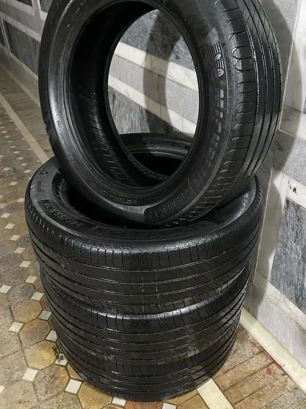 Michelin 245/55/19 byd hyundai 6 Michelin 245/55/19 byd hyundai 6