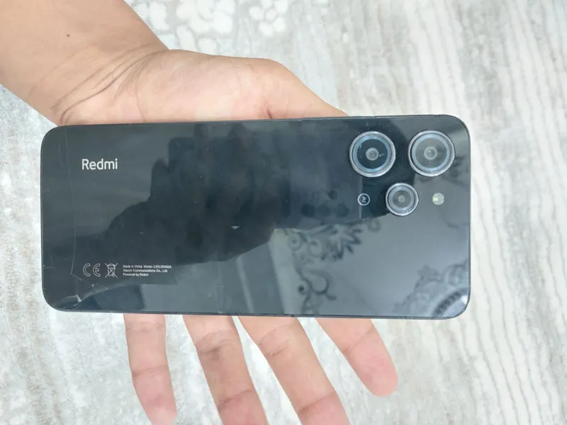 Redmi 12 4/128 xotira