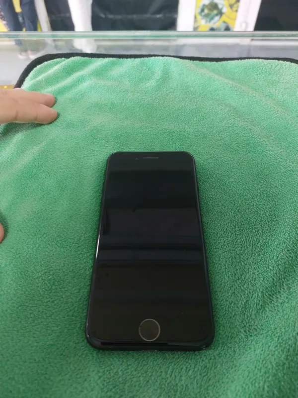 iPhone 7G 2 iPhone 7G 2