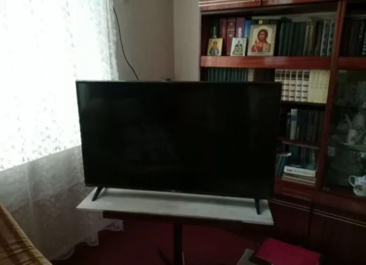 Продается телевизор