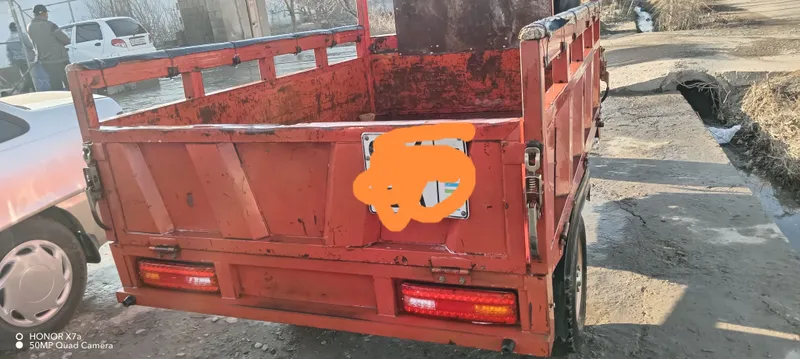 LOCHIN MOTOSEKLI 200CC 1200KG HOLATI URTA YAXSHI