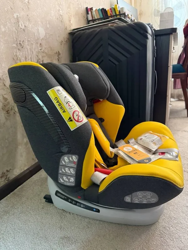 Продам новое детское автокресло DearLife ISOFIX 360° — фото 1