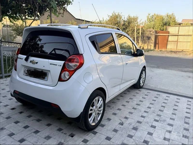 Spark mexanika yaxshi holatda 3 Spark mexanika yaxshi holatda 3