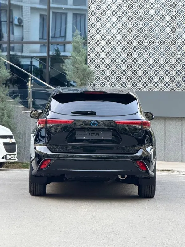 Toyota Highlander Hybrid Limited 4 Toyota Highlander Hybrid Limited 4