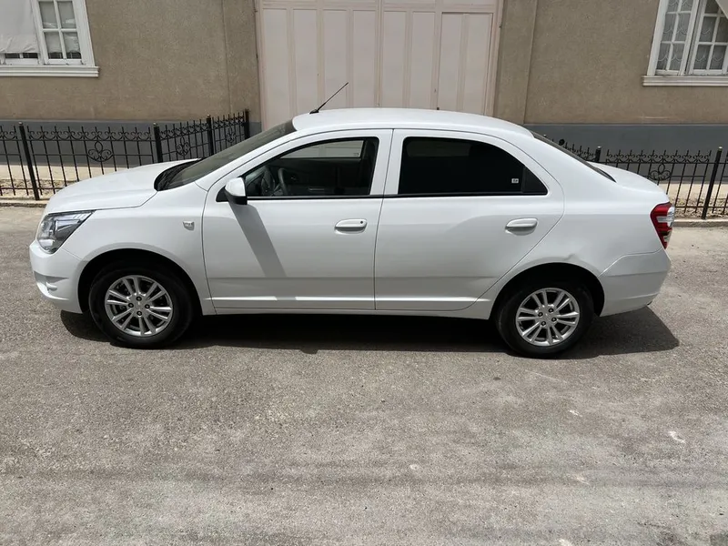 Chevrolet Cobalt — фото 2