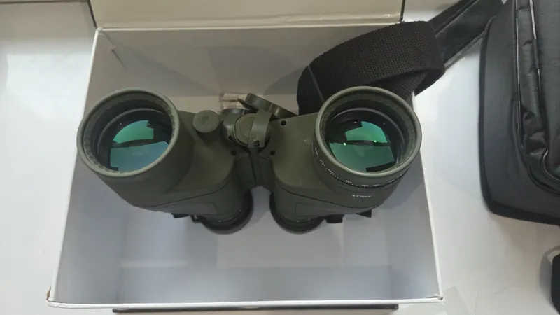 Профессиональный бинокль 10x50 с компасом и дальномером (Waterproof) — фото 2