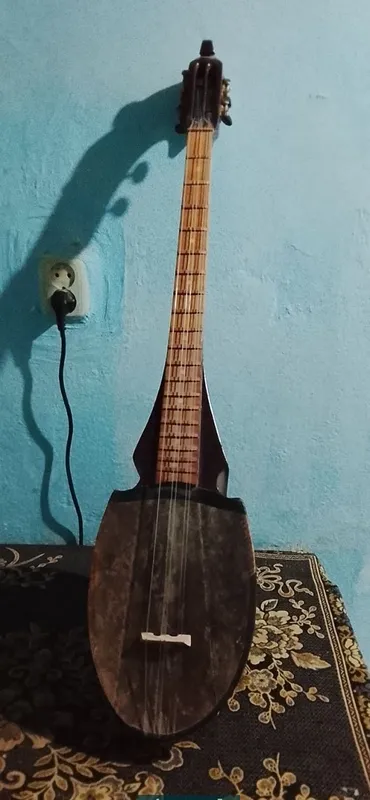 Avğon rubob. .