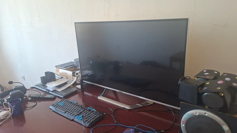 продаётся 3D smart TV Roison 1 продаётся 3D smart TV Roison 1
