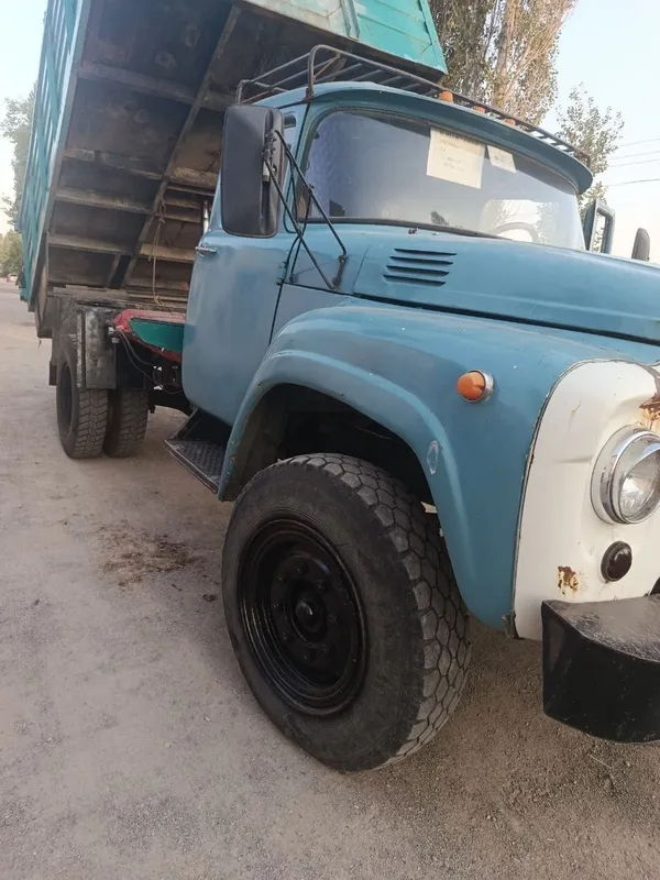 Zil yaxshi xolatda zor turibdi narxini kelishamiz 4 Zil yaxshi xolatda zor turibdi narxini kelishamiz 4