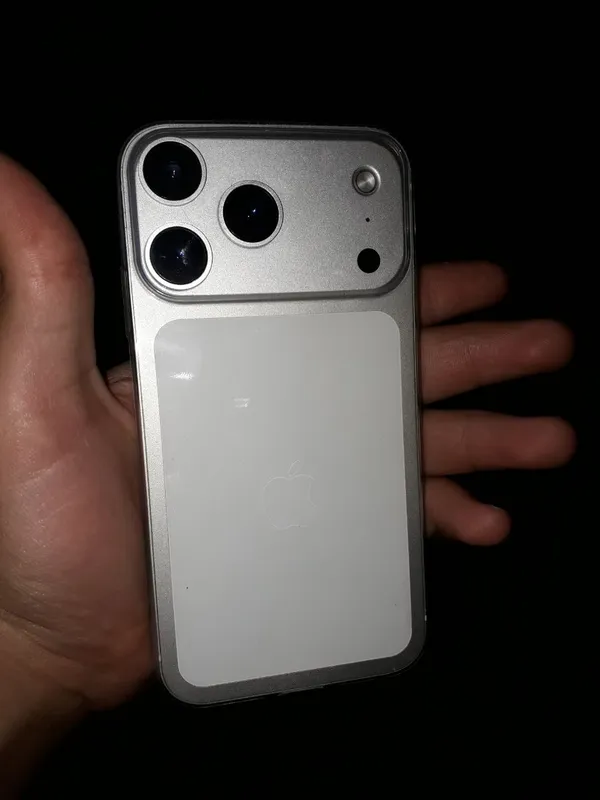 Iphone 11.17 pro bolgan