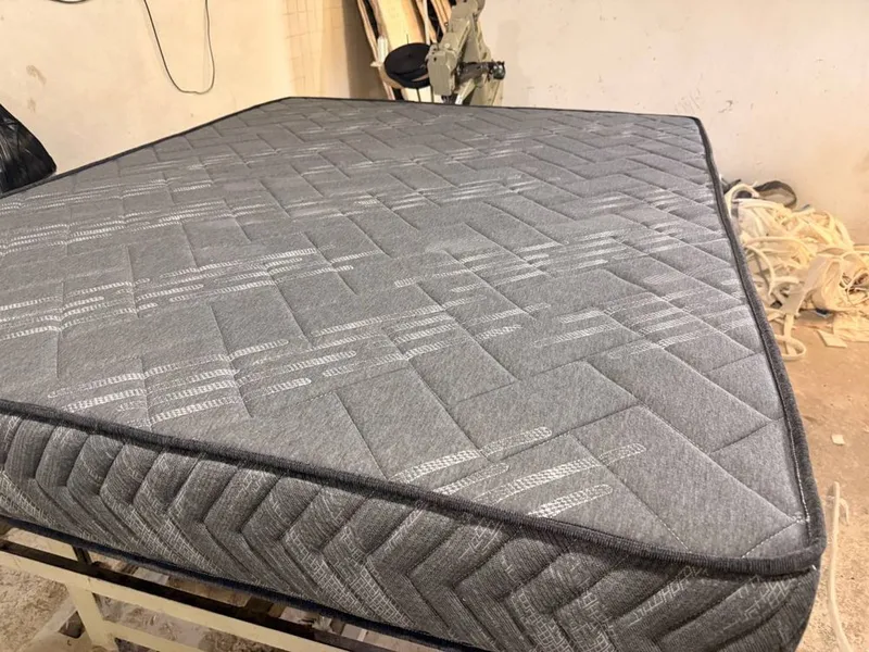 Matras kvadrati 250.000 ming soʻmdan 5 Matras kvadrati 250.000 ming soʻmdan 5