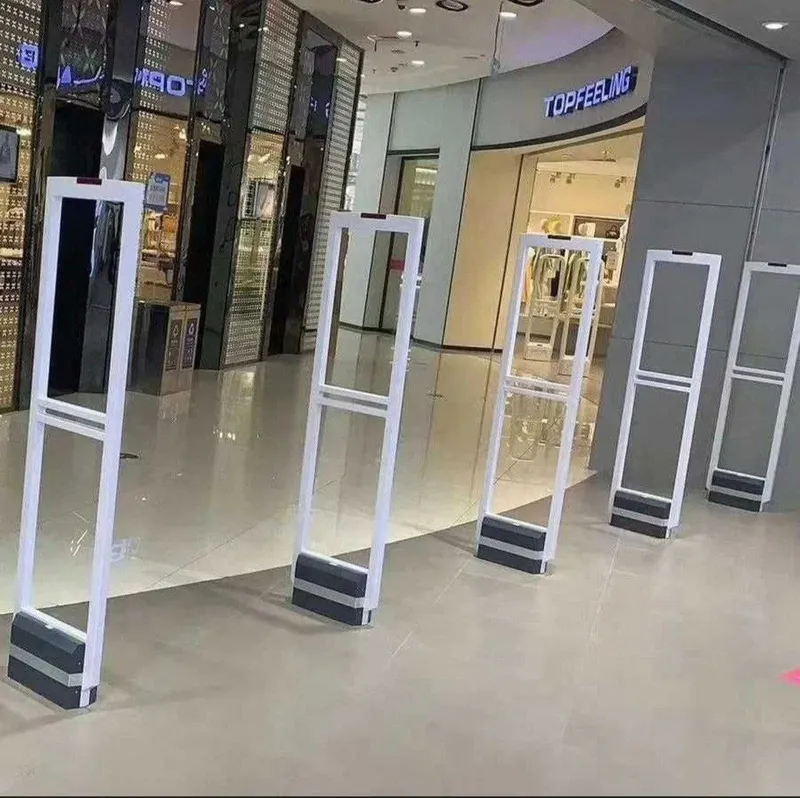 Монтаж и установка турникетов, камер, домофона, шлагбаума, СКУД — фото 1