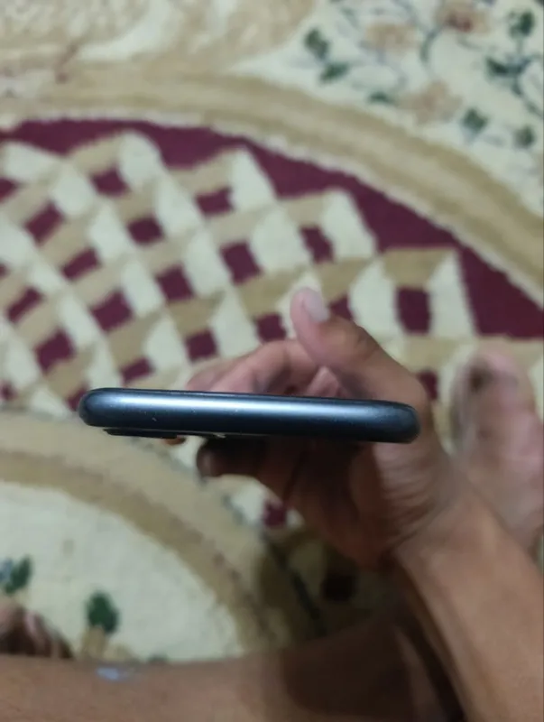 Продаётся iPhone 11 3
