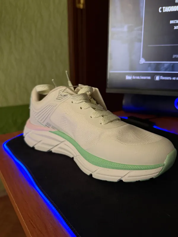 Продаю кроссовки Polo оригинал 5 Продаю кроссовки Polo оригинал 5