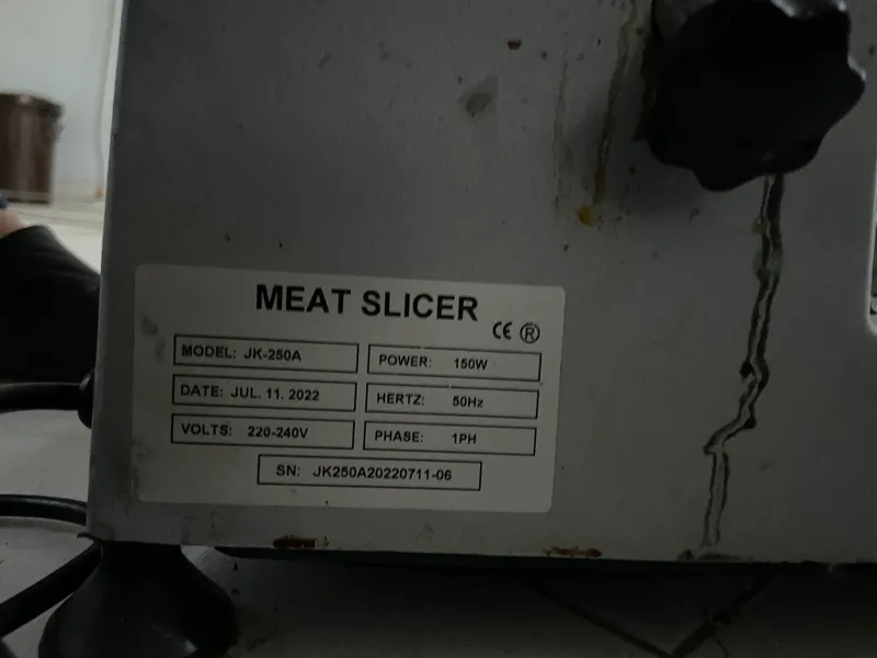 oshxona jihozlari slayser va pech wok lag'mon uchu 4