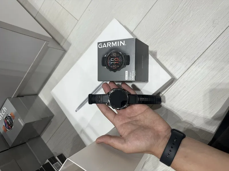 Garmin Fenix 8 – 47mm, AMOLED Sapphire, Carbon Gray DLC Titanium with — фото 3 Garmin Fenix 8 – 47mm, AMOLED Sapphire, Carbon Gray DLC Titanium with — фото 3