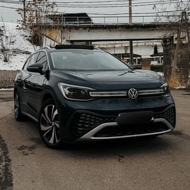Volkswagen ID6 Pure+ 2022/23 1