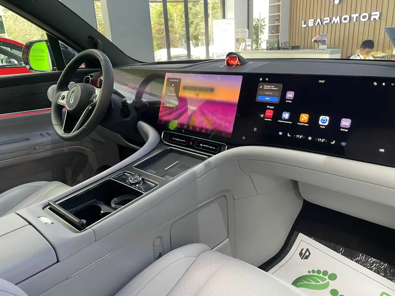 AITO M9 Ultra hybrid 2025 va Elektro rasmiy dillerdan 3 yil kafolat — фото 5