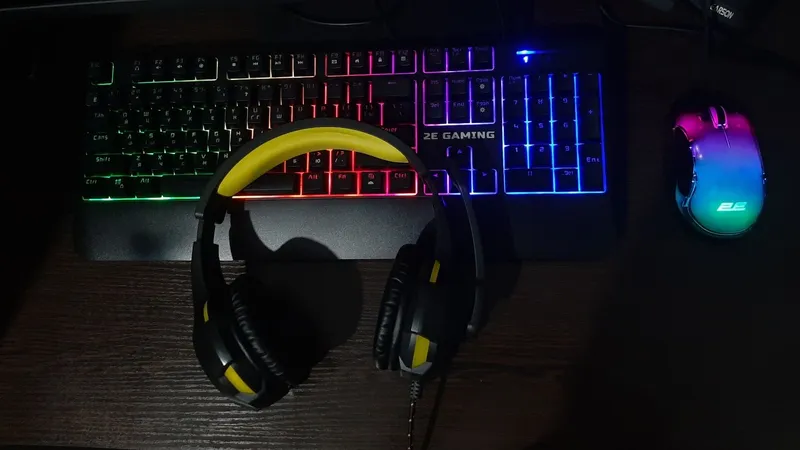 Продам наушник 2e gaming 1 Продам наушник 2e gaming 1