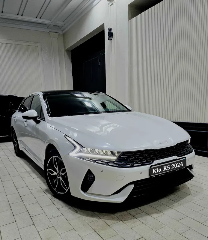 Kia K5 GT Prestige — фото 2