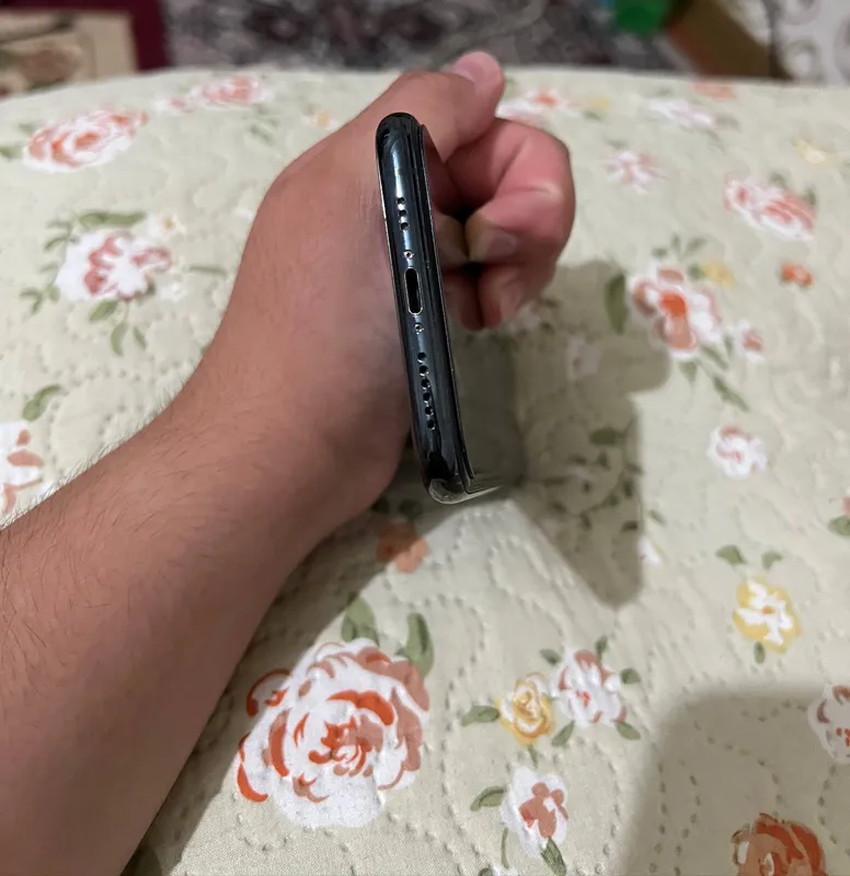 Iphone 11pro 6
