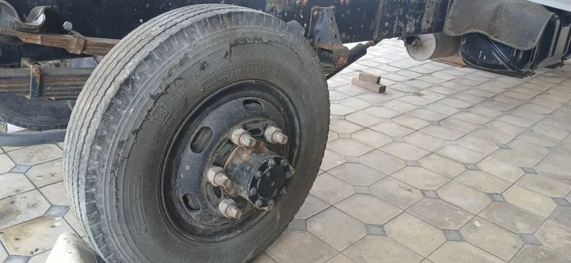 Isuzu 16 balon sotiladi