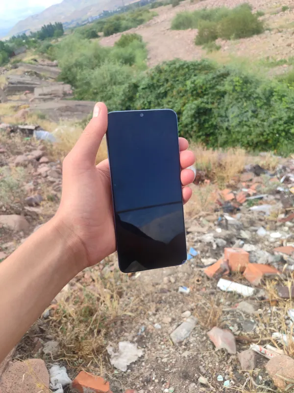 Redmi a3 128 gb aybi yoq
