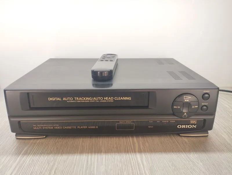ORION video player, yaxshi holatda