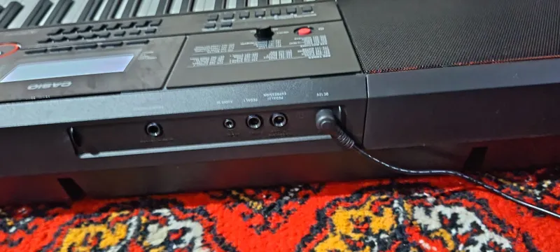 Продаётся синтезатор Casio CT-X3000 6