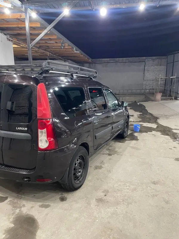 Lada largus 2016 4