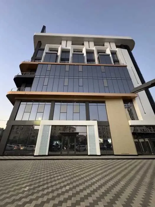 Сдаётся в Аренда 7 Этажны Здание 3149 м² Алмазар 1 Линия Ор,Chef Кафе 1
