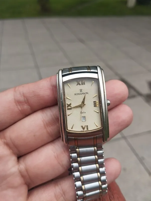 Срочно продам часы