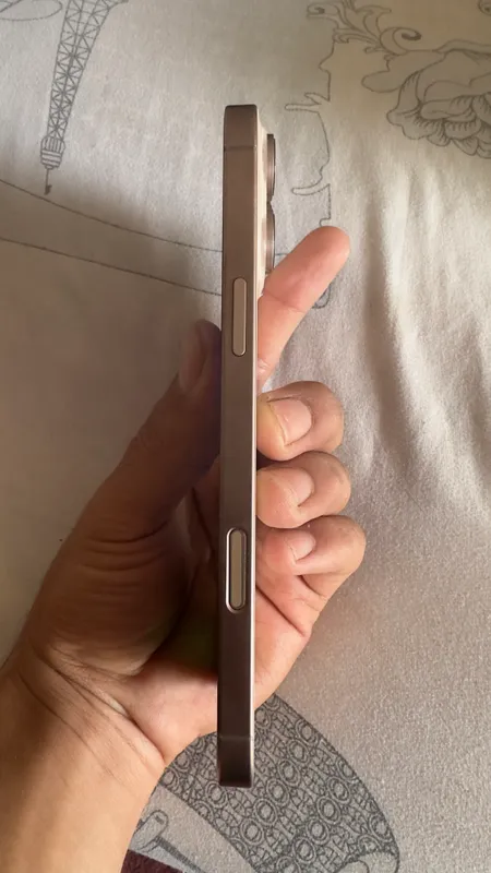 Продаётся люксовая копия iPhone 16 Pro Max 2