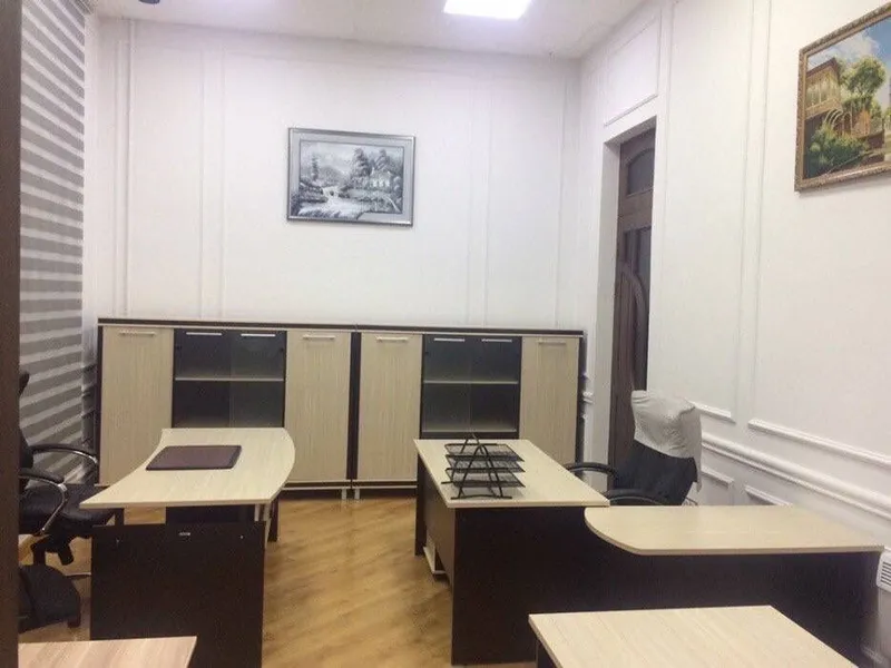 Лабзак Парк Локомотив нежилое помещение 140кв.м первая линия срочно 8
