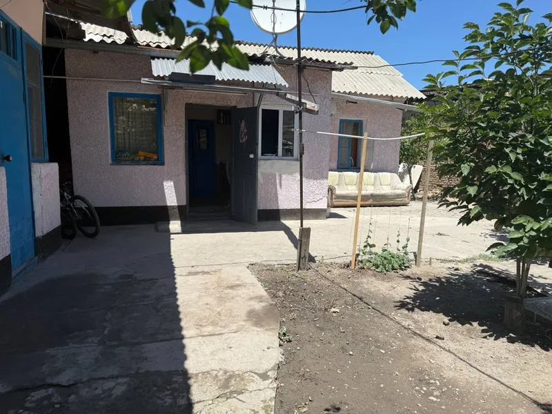 Продается участок 4 сотки в Яшнабадском р-н(ориентир: круг М. Ашрафий