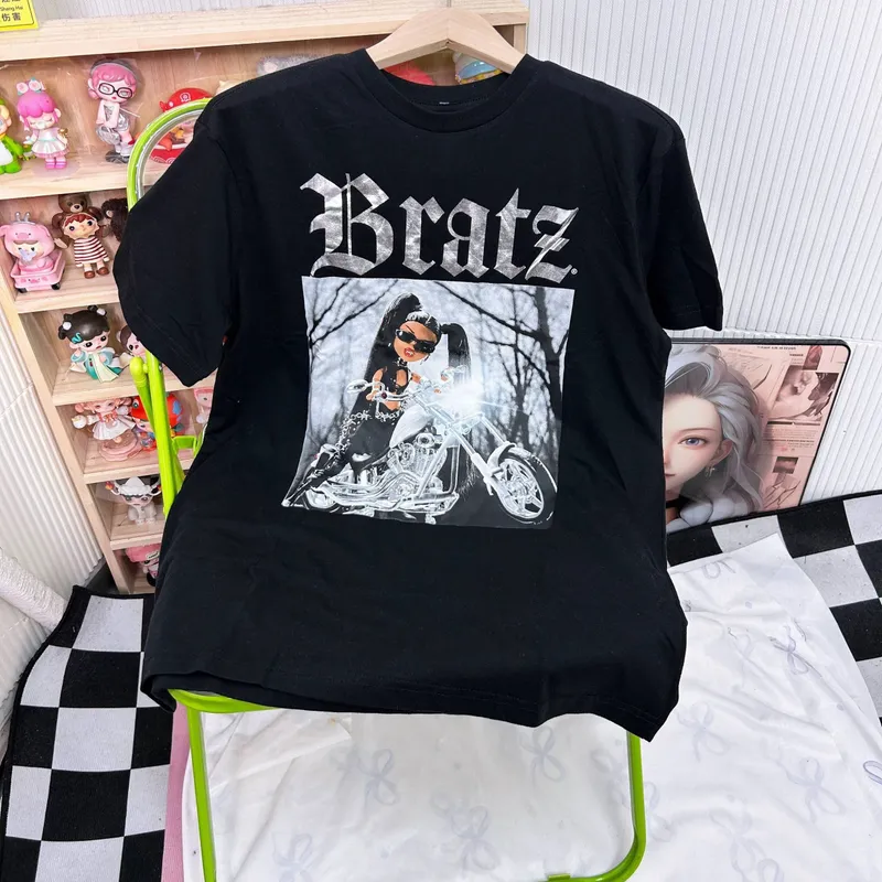 Супер классные футболочки братц, надпись «Bratz» — фото 1