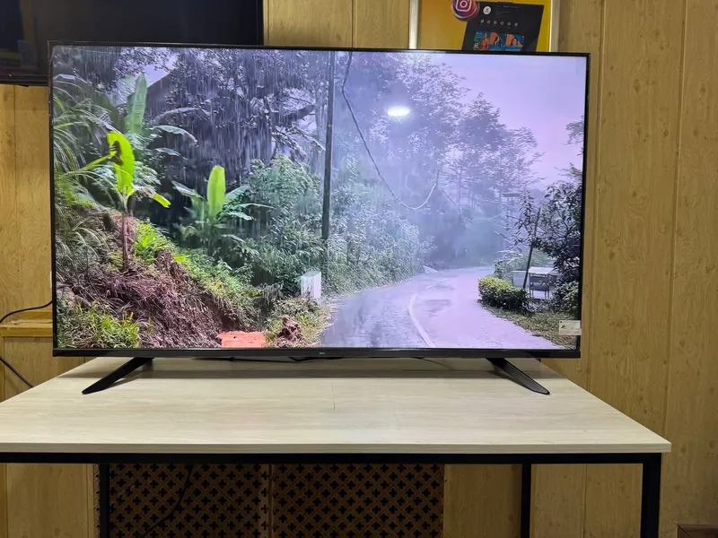Новый телевизор 55" 4K UHD