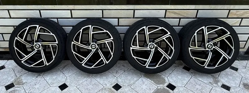 16 lik BENTLEY diska, komplekt (4 ta) holati yaxshi 2